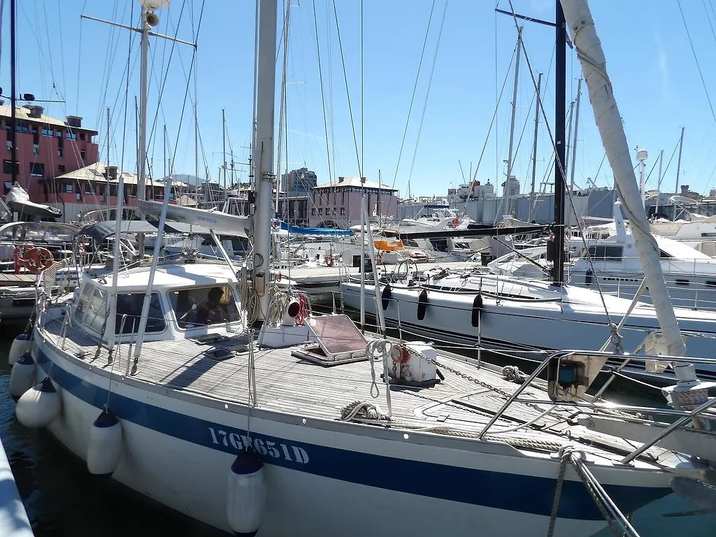 Seagull Hotel Genoa Botel